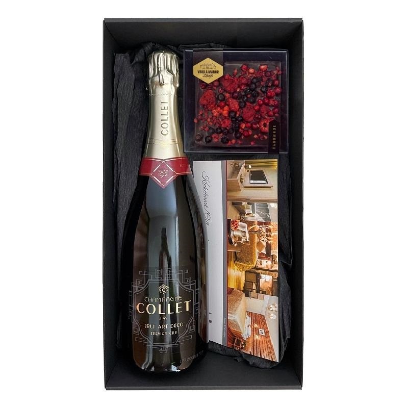 Seduced by Collet Champagne: Glamorous Manor Life